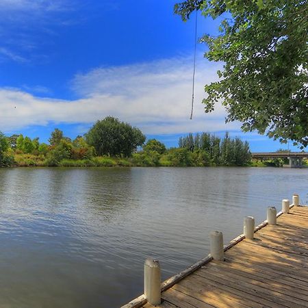 Nrma Bairnsdale Riverside Holiday Park ภายนอก รูปภาพ
