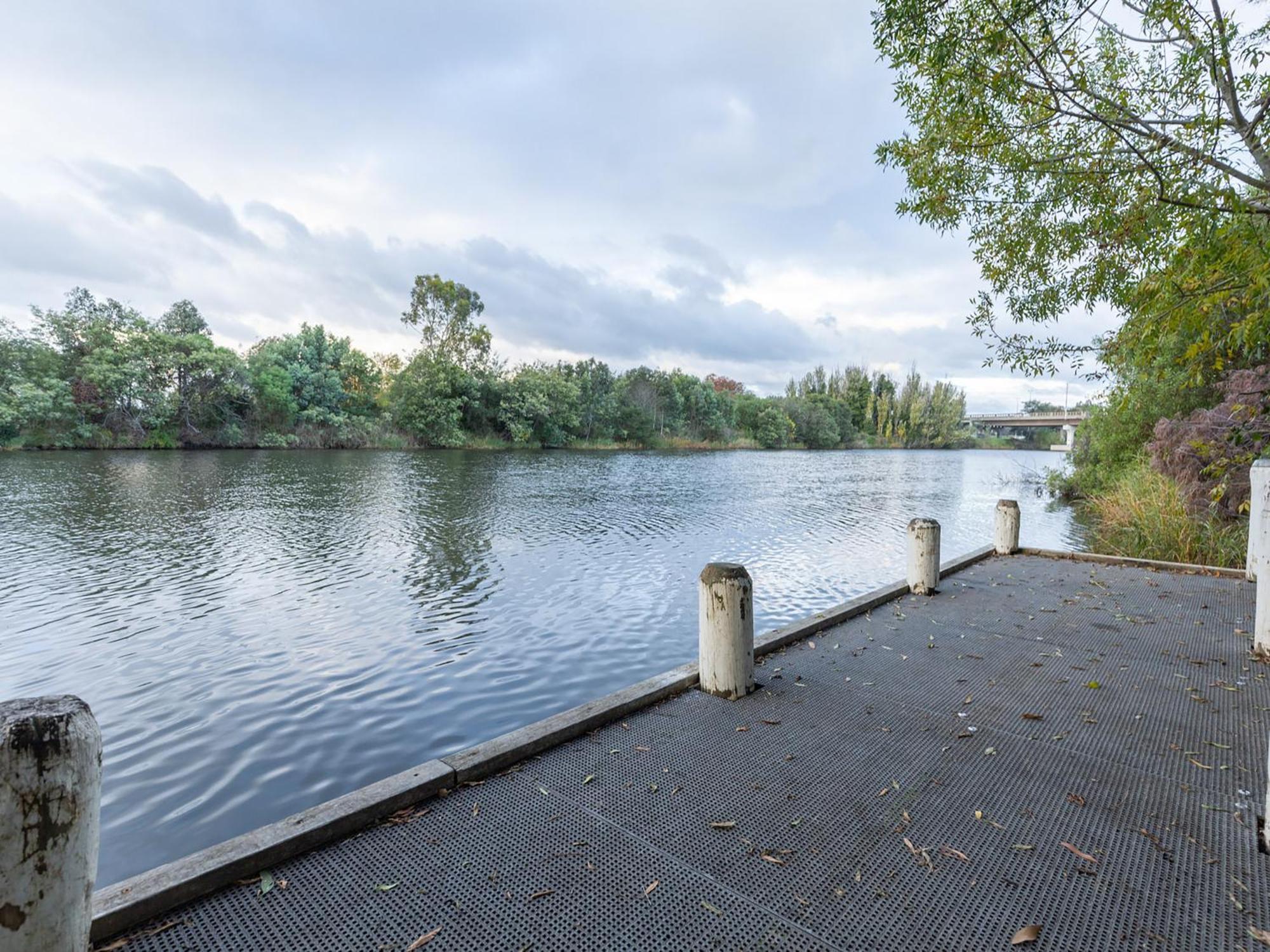 Nrma Bairnsdale Riverside Holiday Park ภายนอก รูปภาพ