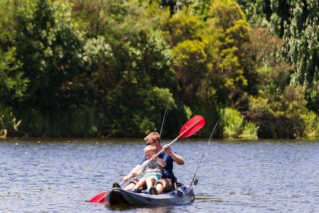 Nrma Bairnsdale Riverside Holiday Park ภายนอก รูปภาพ