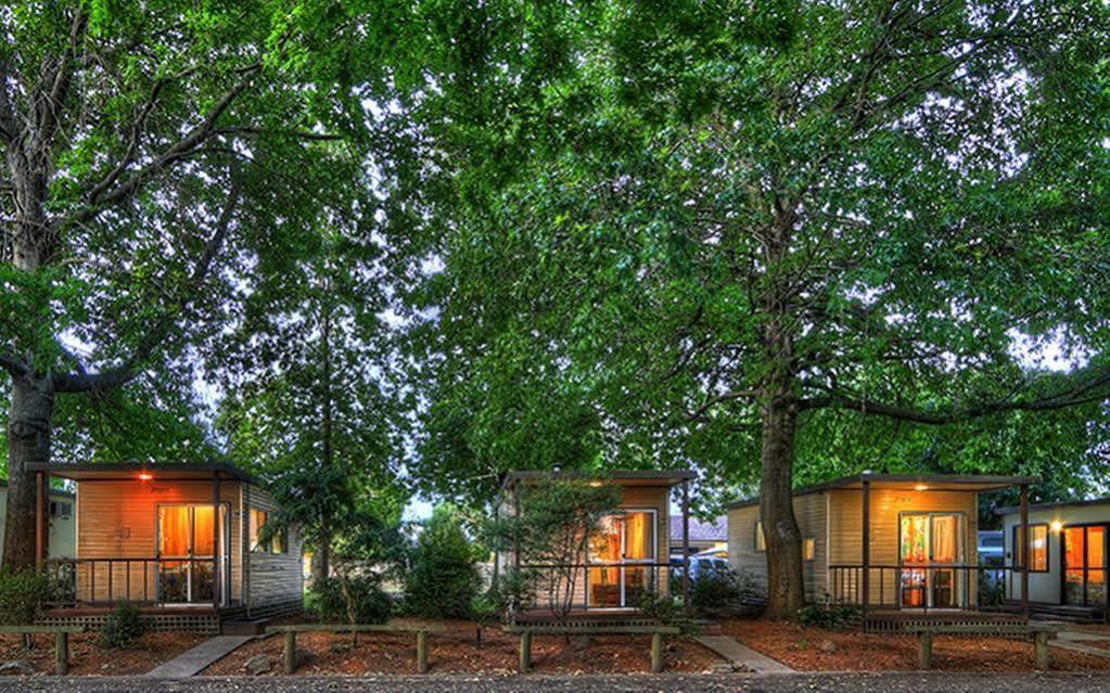 Nrma Bairnsdale Riverside Holiday Park ภายนอก รูปภาพ