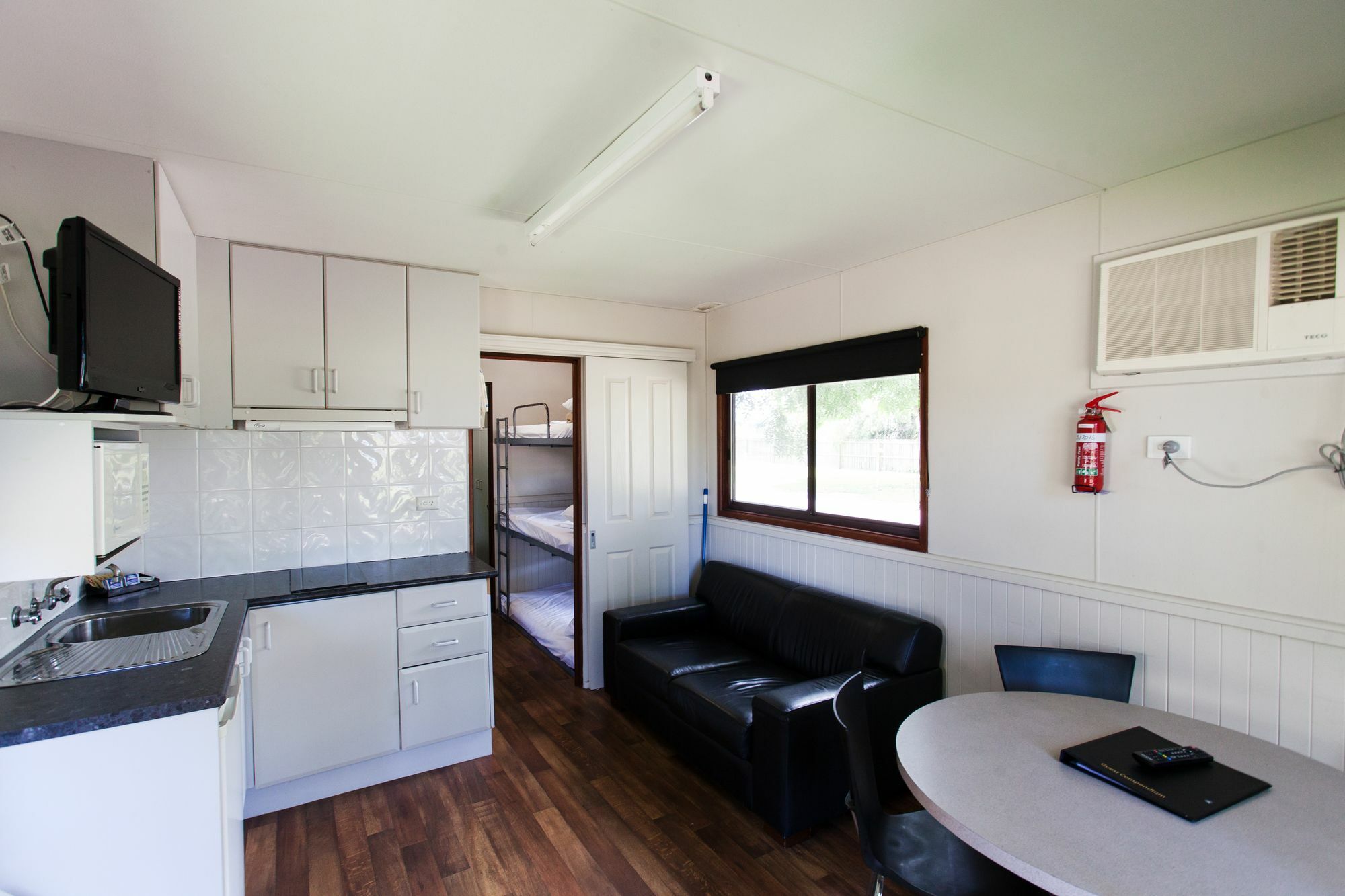 Nrma Bairnsdale Riverside Holiday Park ภายนอก รูปภาพ